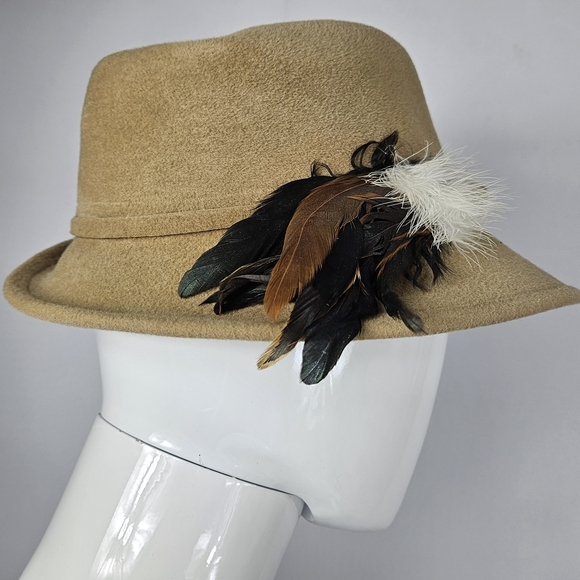 Vintage Betmar New York wool Camel hat - Picture 3 of 16